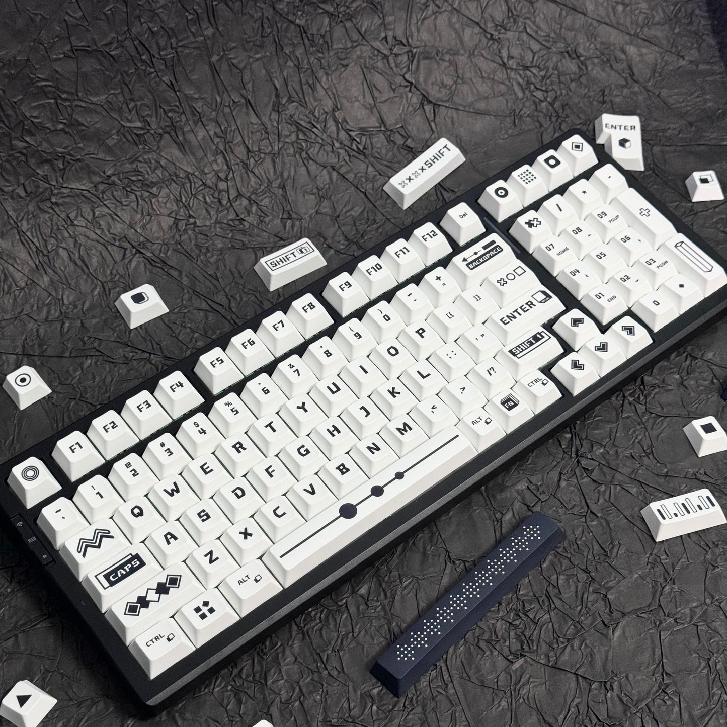 Black Geometric Keycap Set