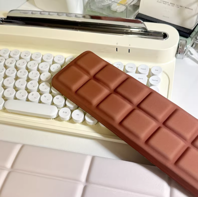 Chocolate | Tofu Wrist Rest