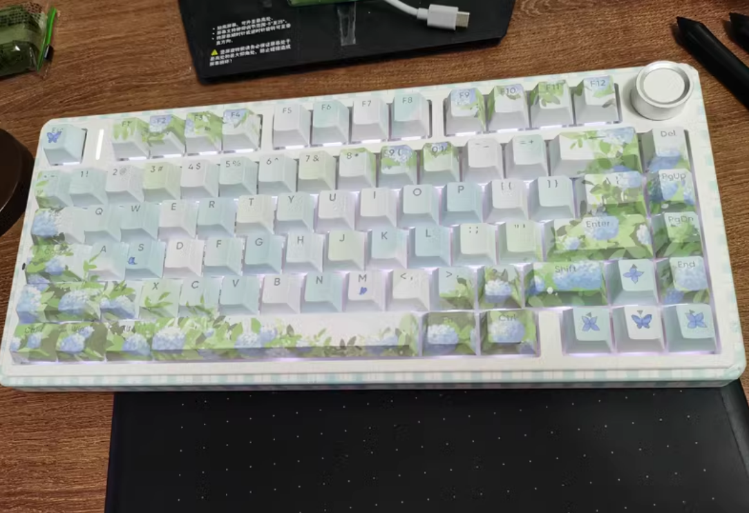 Timeless Summer Keycap Set