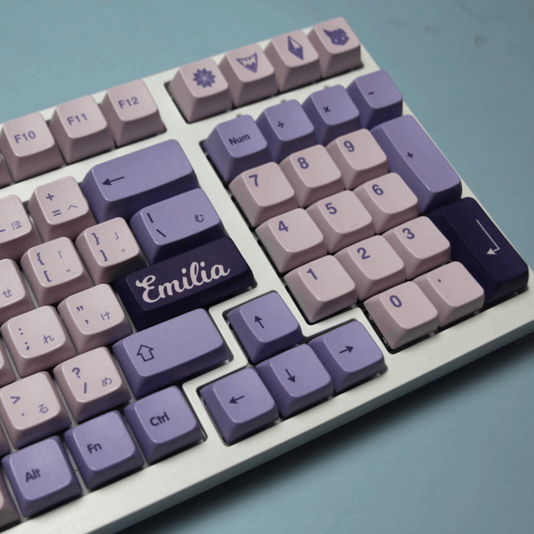 Emilia the Witch Dye-Sub PBT Keycaps | 141 keys | MDA Profile | JP EN | ANSI | Keycaps only